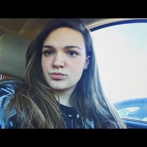 Meet your Posher, Katelyn